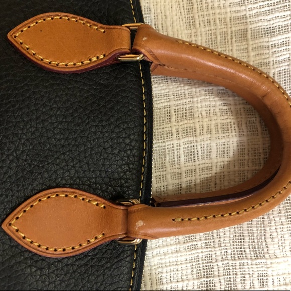 COPY - Small vintage Dooney and Bourke Purse - Picture 3 of 4